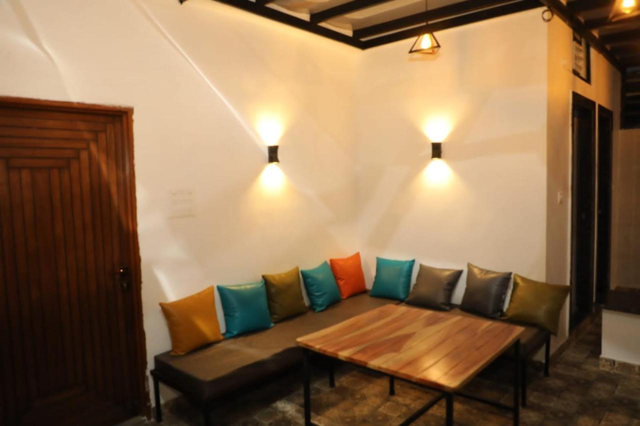 Peacock Hill Homestay โบปาล ภายนอก รูปภาพ